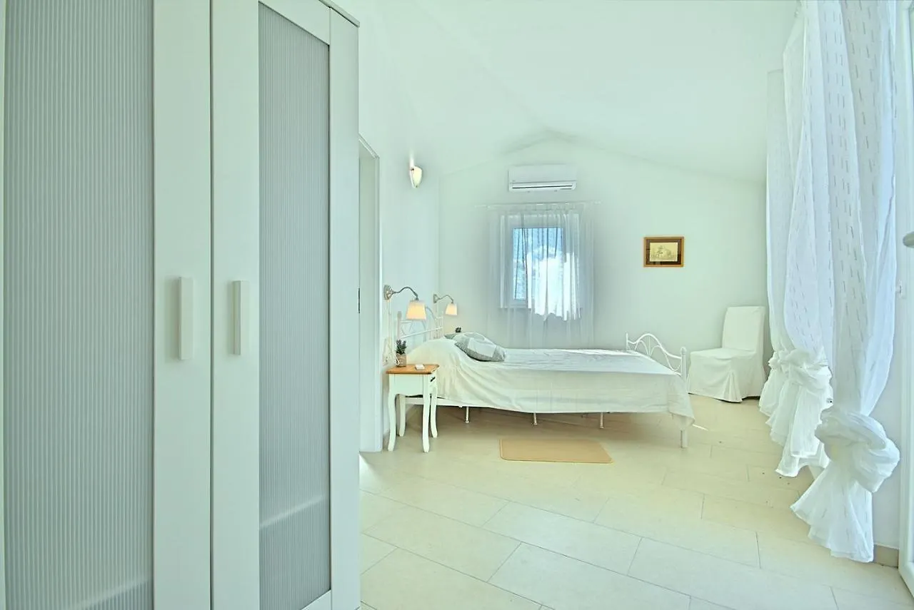 Vošteni Villa Larisa