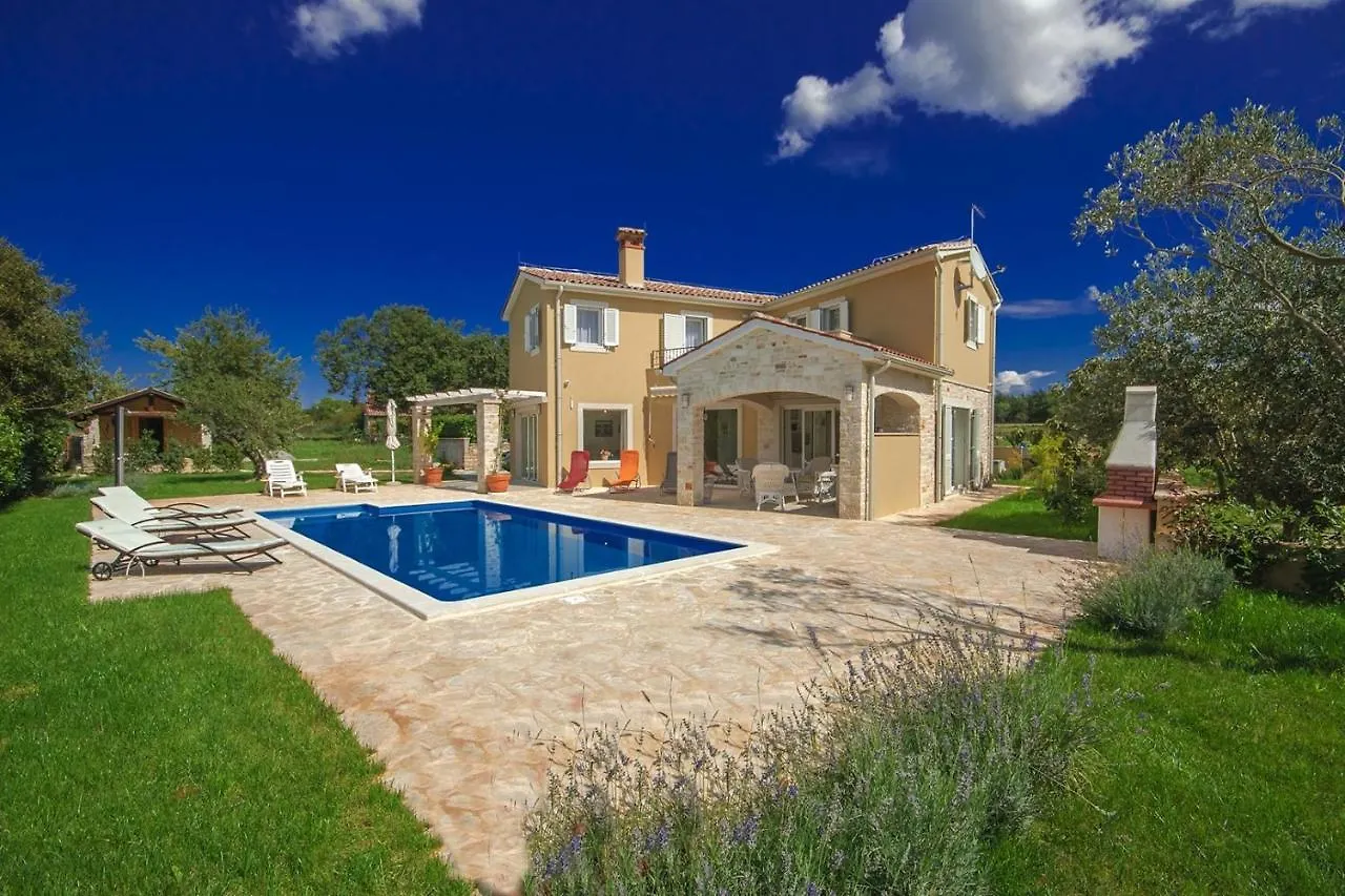 Vošteni Villa Larisa